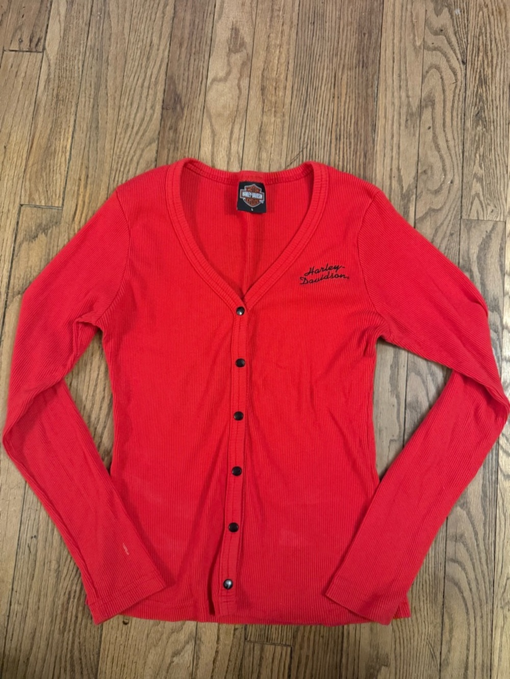 Harley-Davidson women’s Red Ribbed Button up Cardigan/long sleeve. Size: L